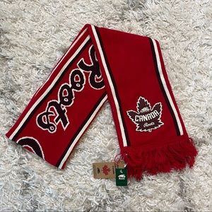 Brand new unisex Roots Canada scarf